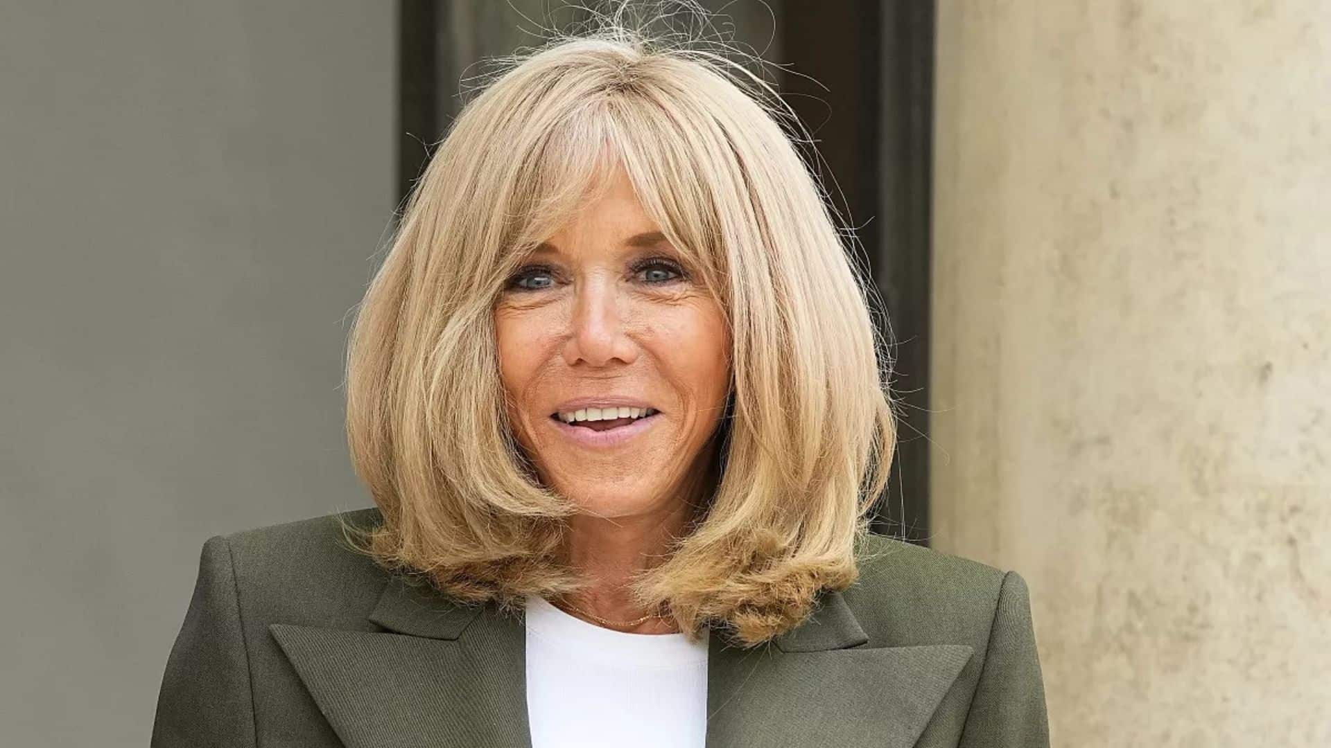 Brigitte Macron : la première dame répond à ceux qui commentent la longueur de ses jupes