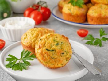 Apéro : la recette des madeleines salées à la fêta et aux tomates séchées