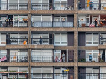 HLM : les habitants pourront payer leurs charges grâce au chèque énergie