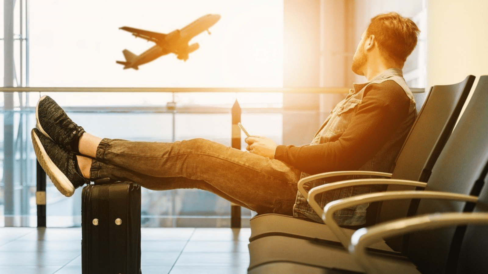 TikTok : 6 techniques astucieuses devenues virales pour vos voyages en avion !