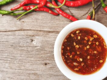 Sauce aigre-douce : la recette thaïlandaise facile pour préparer la sauce sweet-chili à la maison !