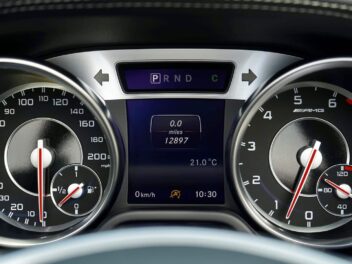 GPS : pourquoi la vitesse affichée diffère-t-elle de celle de votre compteur de voiture ?