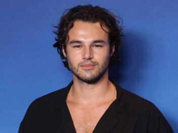 Anthony Colette : en vacances en amoureux, il se confie sur son état