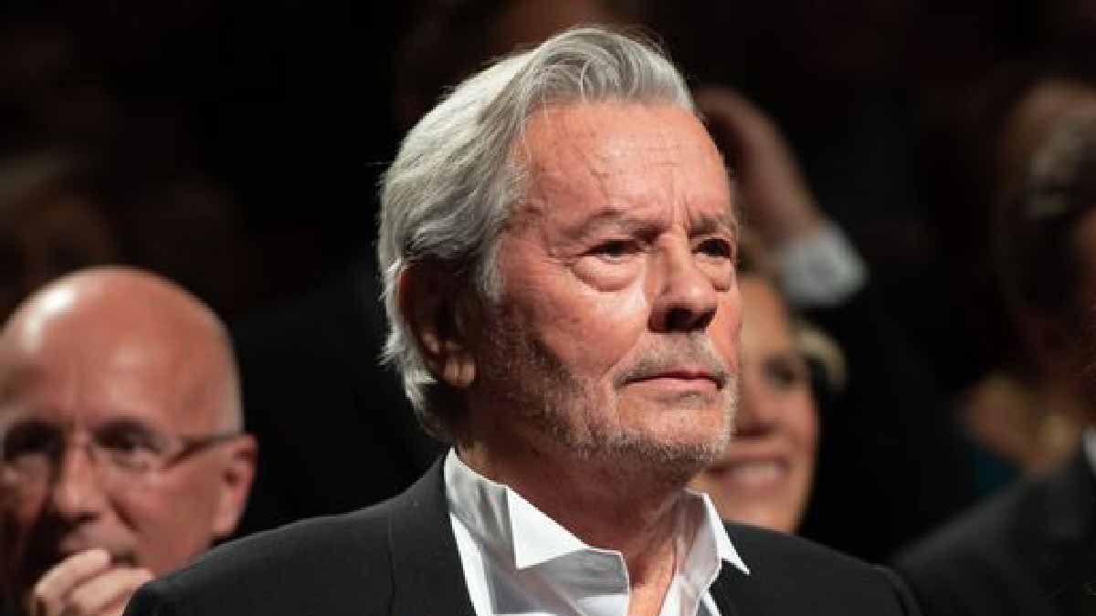 Alain Delon nous quitte : retour sur la vie tumultueuse d’une légende du cinéma français !