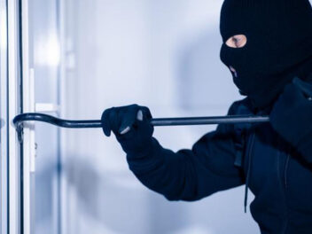Le cauchemar du home-jacking : transformez votre maison en forteresse imprenable !