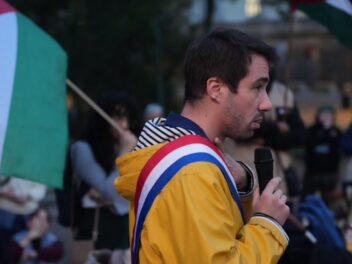 Un député LFI interpellé en pleine infraction : la scène surréaliste qui agite la sphère politique