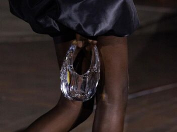 Coperni révolutionne la mode avec un sac à main en cristal qui fait rêver les fashionistas