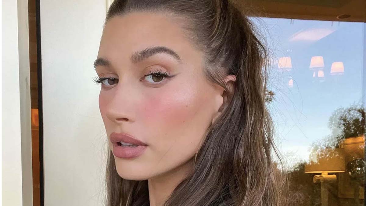 Alerte beauté : zoom sur cette tendance make-up TikTok qui inquiète les dermatologues et menace la santé de nos ados !